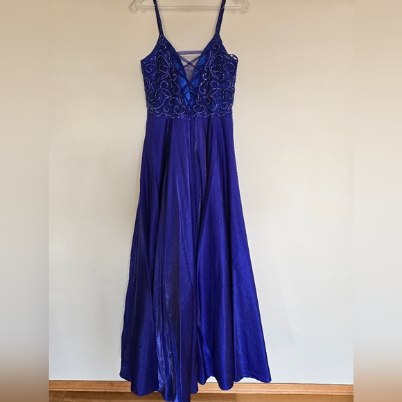 Elegant Blue Evening Gown Ed Young - Picture 1 of 7